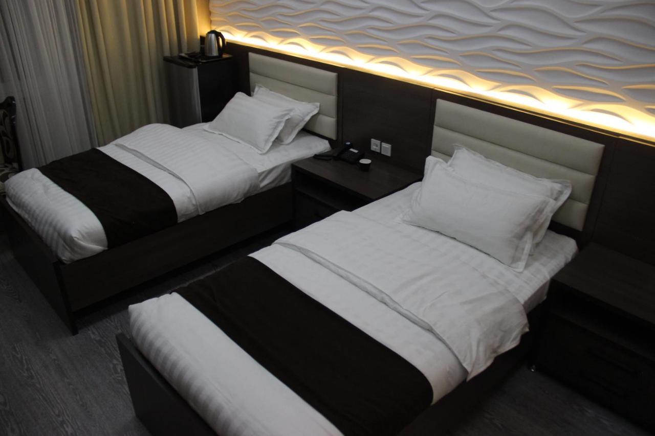 Safir Business Hotel O Душанбе Экстерьер фото